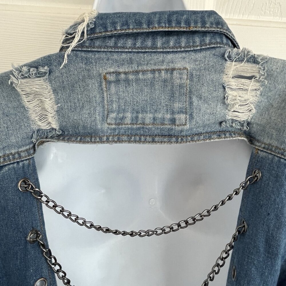 Womens Thrashed Denim Trucker Jacket Chain Open Back Detail Grunge Punk Large - Picture 9 of 14